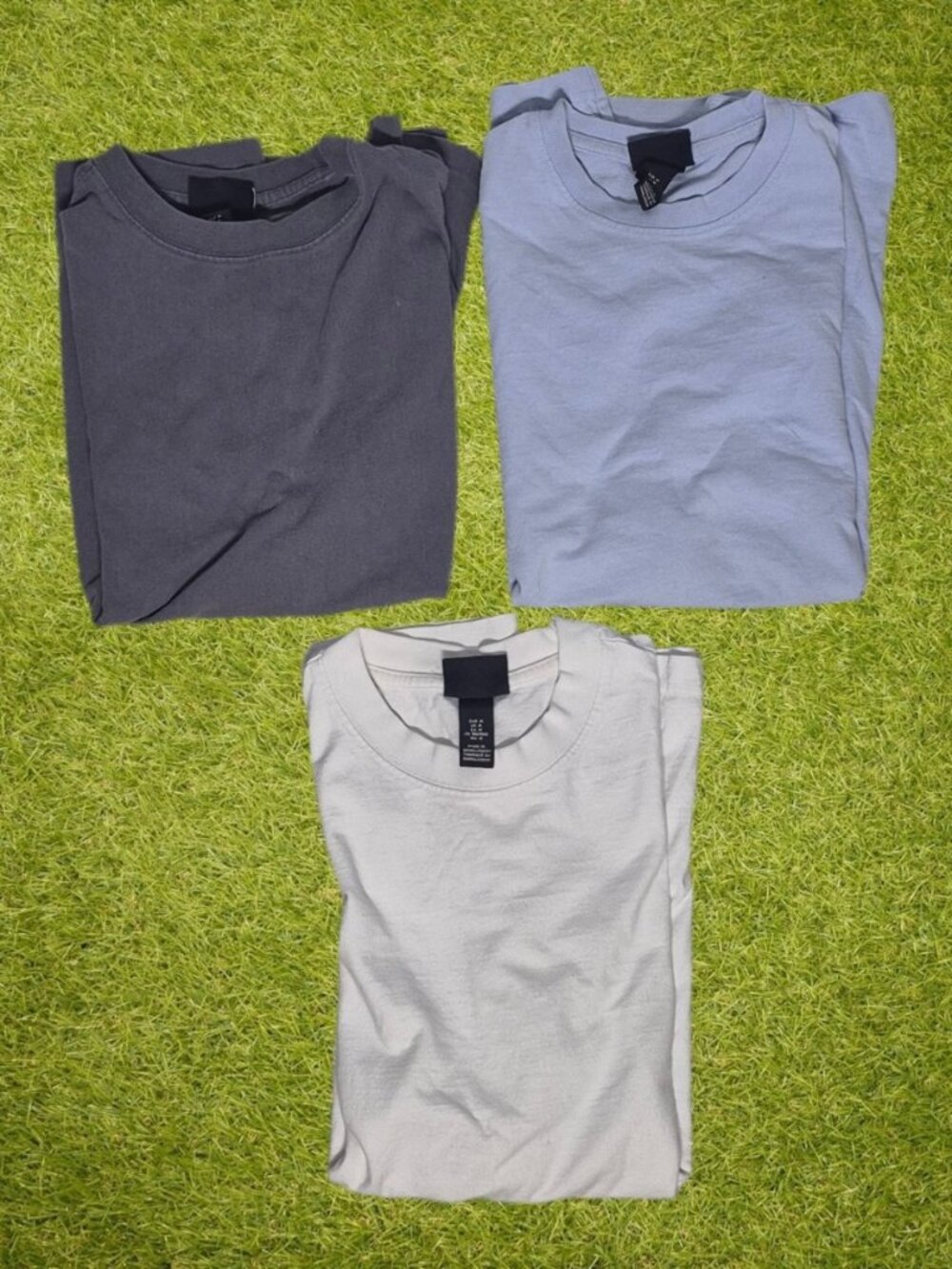 H&M Bundle of 3 Blank Crew Neck Tees Charcoal Blue Cream Size Medium